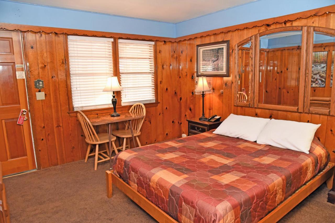 Lodge The Kern Lodge Kernville