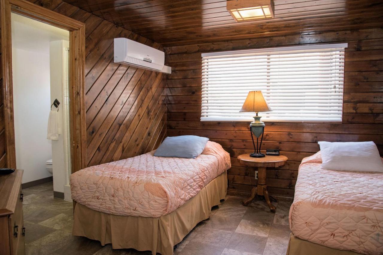 The Kern Lodge * Kernville